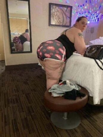 female-escorts-in-el-paso-tx-210-501-1365-big-2