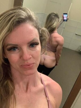female-escorts-in-savannah-ga-470-502-7439-big-4