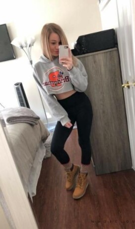 female-escorts-in-oneonta-ny-646-820-0952-big-2