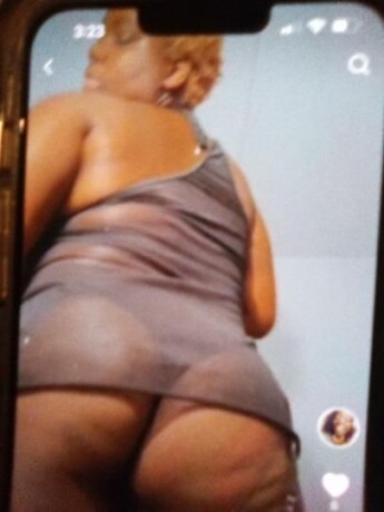 female-escorts-in-atlanta-ga-470-298-7600-big-3