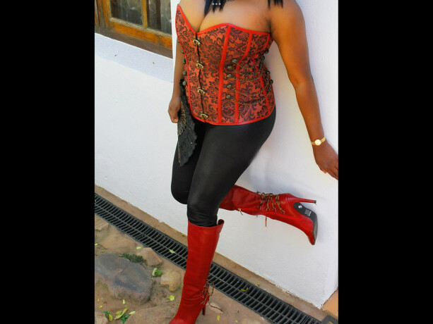 jodie-female-escorts-in-johannesburg-south-africa-27-60-390-3125-big-3