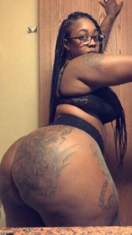female-escorts-in-omaha-ne-531-309-0434-big-2