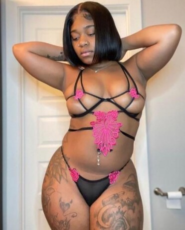 female-escorts-in-decatur-il-312-480-2674-big-2